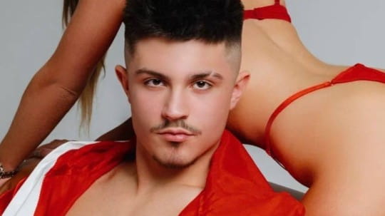 Никита Гуранда высмеял попытки Элины Рахимовой его контролировать