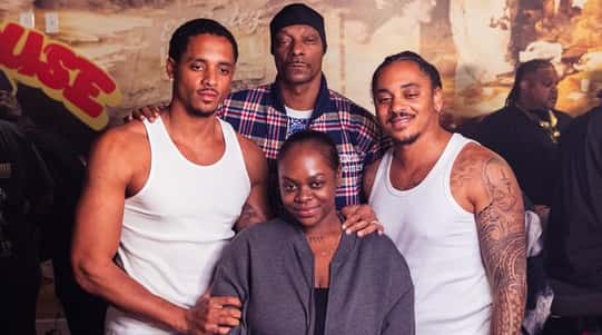 У рэпера Snoop Dogg умерла 10-месячная внучка