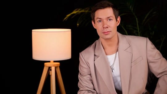 Стас Пьеха впервые публично ответил на претензии и рассказал о воспитании сына