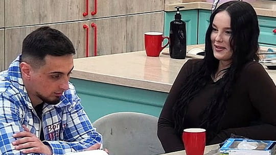 Агрессия Асланова не срабатывает: Тетуева берёт ситуацию под контроль